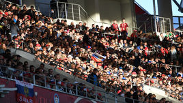 Роман Орещук: "Заплатил за билет 14 тысяч. А нас гонят как стадо баранов!"