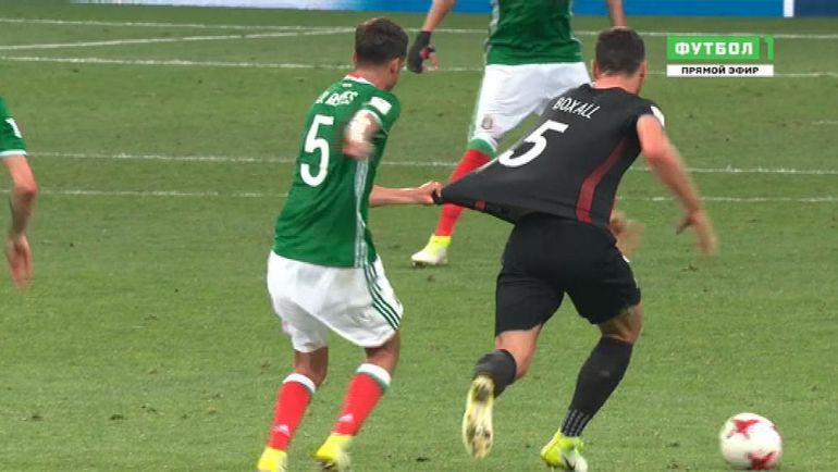 Массовая драка в концовке матча Мексика - Новая Зеландия. Массовая драка в концовке матча Мексика - Новая Зеландия.