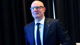 Президент КХЛ Дмитрий ЧЕРНЫШЕНКО. А кто занимался календарем?