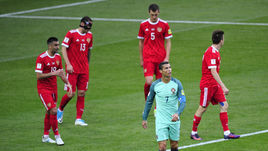 Сергей Горлукович: "Роналду приехал отдохнуть, а мы ему проигрываем…"