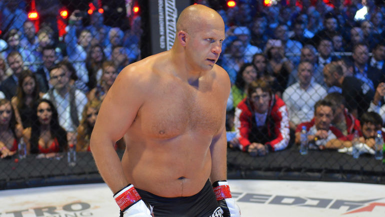 18 июня 2016 года. Санкт-Петербург. Федор ЕМЕЛЬЯНЕНКО во время боя против Фабио МАЛЬДОНАДО. Фото Официальное фото с Турнира Fight Nights Global 50 18 июня 2016 года. Санкт-Петербург. Федор ЕМЕЛЬЯНЕНКО во время боя против Фабио МАЛЬДОНАДО. Фото Официальное фото с Турнира Fight Nights Global 50