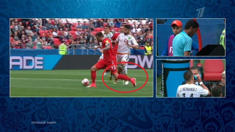 17-я минута. Момент с падением Федора Смолова. 17-я минута. Момент с падением Федора Смолова.