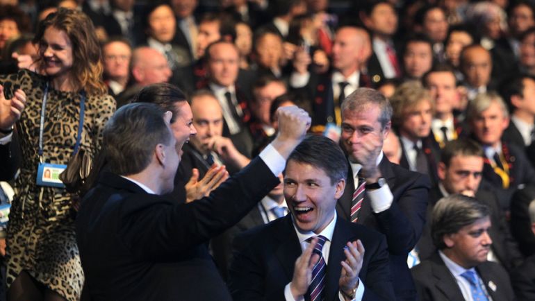 2 декабря 2010 года. Цюрих. Радость представителей российской заявки после объявления итогов голосования. Фото AFP 2 декабря 2010 года. Цюрих. Радость представителей российской заявки после объявления итогов голосования. Фото AFP