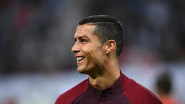 Капитан сборной Португалии КРИШТИАНУ РОНАЛДУ.