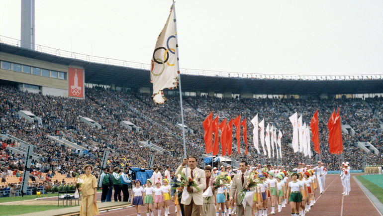 Центральный стадион имени Ленина в Лужниках стал главной ареной Олимпиады. Фото Сергей МЕТЕЛИЦА/Фотохроника ТАСС Центральный стадион имени Ленина в Лужниках стал главной ареной Олимпиады. Фото Сергей МЕТЕЛИЦА/Фотохроника ТАСС