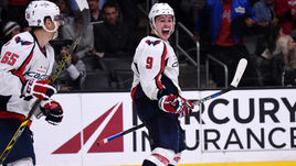 Дмитрий ОРЛОВ (№9).