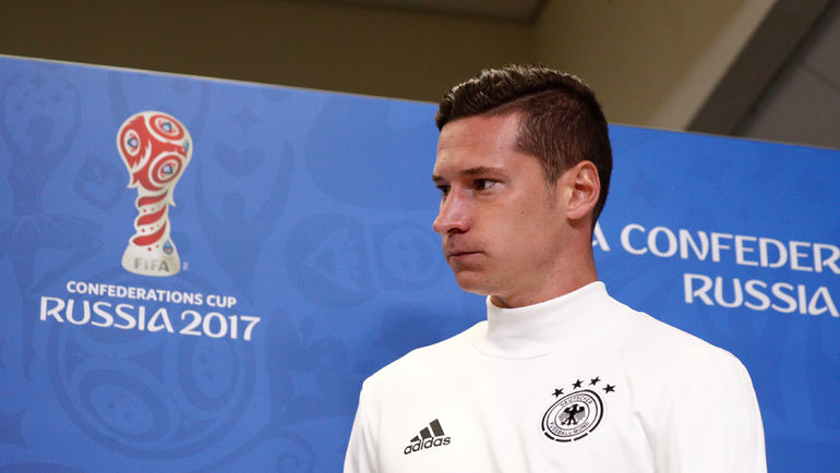 Сегодня. Санкт-Петербург. Юлиан ДРАКСЛЕР. Фото REUTERS Сегодня. Санкт-Петербург. Юлиан ДРАКСЛЕР. Фото REUTERS