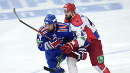 Илья КОВАЛЬЧУК (слева) и Александр РАДУЛОВ продолжают непростые переговоры с клубами из Северной Америки.