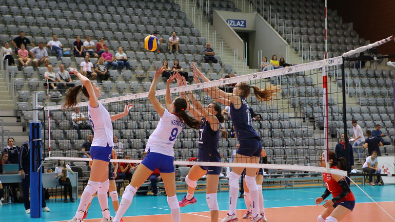 Первый соперник россиянок - США. Фото CEV Первый соперник россиянок - США. Фото CEV