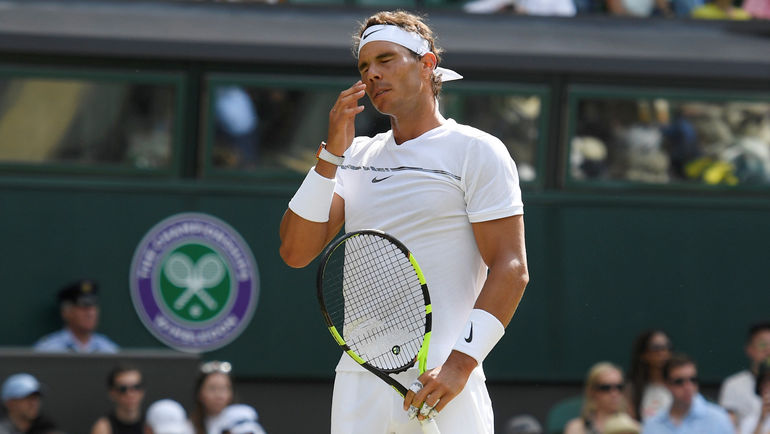 Рафаэлю НАДАЛЮ порой приходилось непросто в матче с Кареном ХАЧАНОВЫМ. Фото REUTERS Рафаэлю НАДАЛЮ порой приходилось непросто в матче с Кареном ХАЧАНОВЫМ. Фото REUTERS