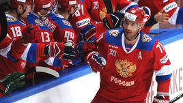 Илья КОВАЛЬЧУК (справа).