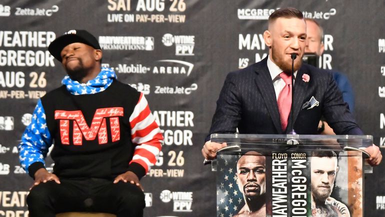 Флойд МЕЙУЭЗЕР (слева) и Конор МАКГРЕГОР. Фото AFP Флойд МЕЙУЭЗЕР (слева) и Конор МАКГРЕГОР. Фото AFP