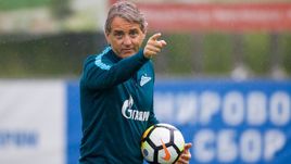 Роберто МАНЧИНИ.