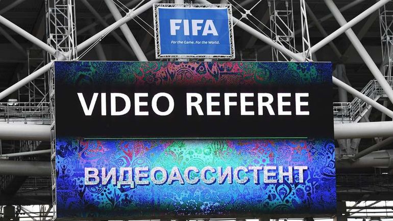 Система видеопомощи арбитра использовалась по ходу Кубка конфедераций-2017. Фото AFP Система видеопомощи арбитра использовалась по ходу Кубка конфедераций-2017. Фото AFP