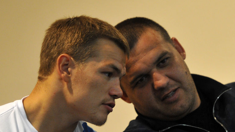 Генеральный секретарь ФБР Умар КРЕМЛЕВ (справа) и Федор ЧУДИНОВ. Фото Никита УСПЕНСКИЙ Генеральный секретарь ФБР Умар КРЕМЛЕВ (справа) и Федор ЧУДИНОВ. Фото Никита УСПЕНСКИЙ