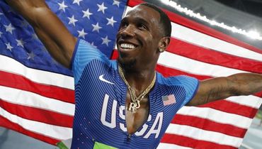 Гил РОБЕРТС.