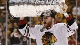 2013 год. Брайан БИКЕЛЛ с Кубком Стэнли.