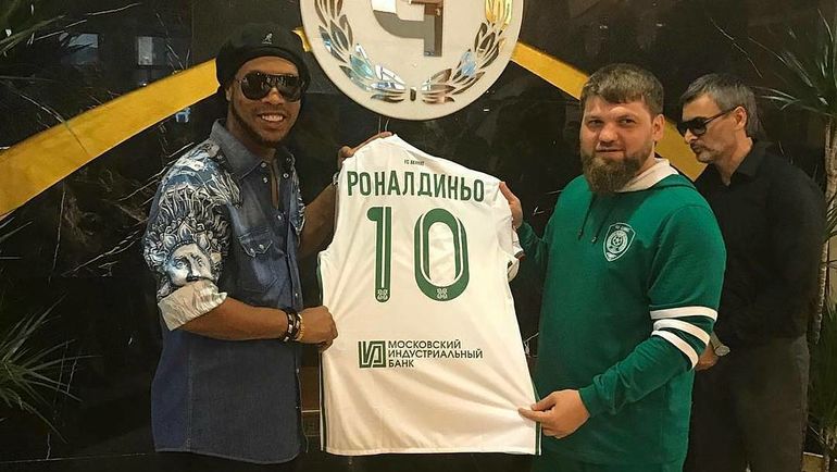 Воскресенье. Грозный. РОНАЛДИНЬЮ. Фото instagram.com/ronaldinho Воскресенье. Грозный. РОНАЛДИНЬЮ. Фото instagram.com/ronaldinho