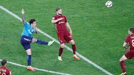 Сегодня. Санкт-Петербург. Себастьян ДРИУССИ (№11) забивает первый свой гол в этом матче.