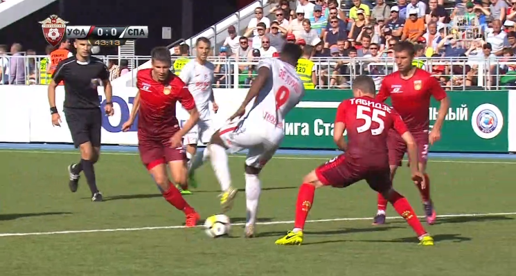 Супердриблинг Зе Луиша. Супердриблинг Зе Луиша.