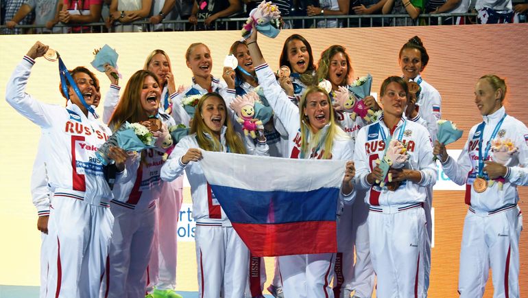 Российские ватерполистки уезжают из Будапешта с бронзой. Фото AFP Российские ватерполистки уезжают из Будапешта с бронзой. Фото AFP