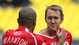 Сентябрь 2010 года. ВЕЛЛИТОН и Эйден МАКГИДИ.