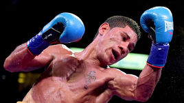 Ломаченко бьется с Марриагой, но смотрит в будущее