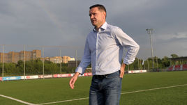 Аленичев переиграл "Спартак". Пока – второй