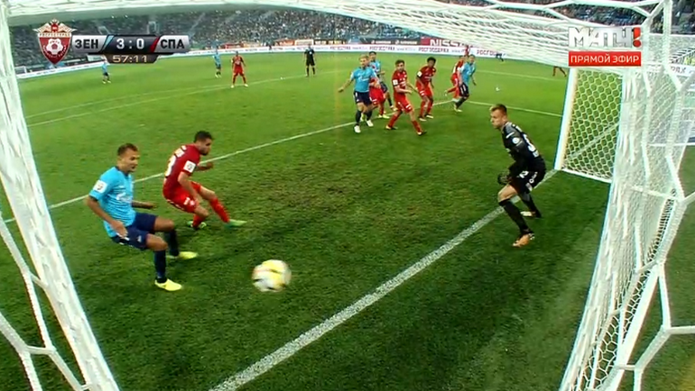 57-я минута. Гол Доменико Кришито. 57-я минута. Гол Доменико Кришито.