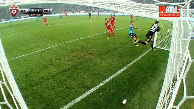 77-я минута. Автогол Артема Реброва. 77-я минута. Автогол Артема Реброва.