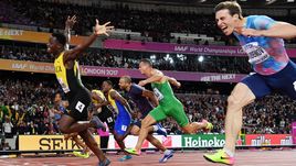 Вчера. Лондон. Серебряный финиш Сергея ШУБЕНКОВА (справа) и золотой - Омара МАКЛАУДА.