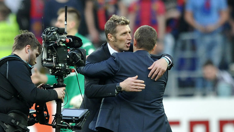 Массимо КАРРЕРА и Виктор ГОНЧАРЕНКО. Фото Алексей ИВАНОВ Массимо КАРРЕРА и Виктор ГОНЧАРЕНКО. Фото Алексей ИВАНОВ