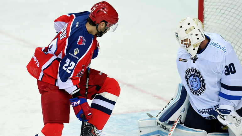Бен СКРИВЕНС (справа) теперь будет играть в Уфе. Фото Владимир БЕЗЗУБОВ, photo.khl.ru Бен СКРИВЕНС (справа) теперь будет играть в Уфе. Фото Владимир БЕЗЗУБОВ, photo.khl.ru