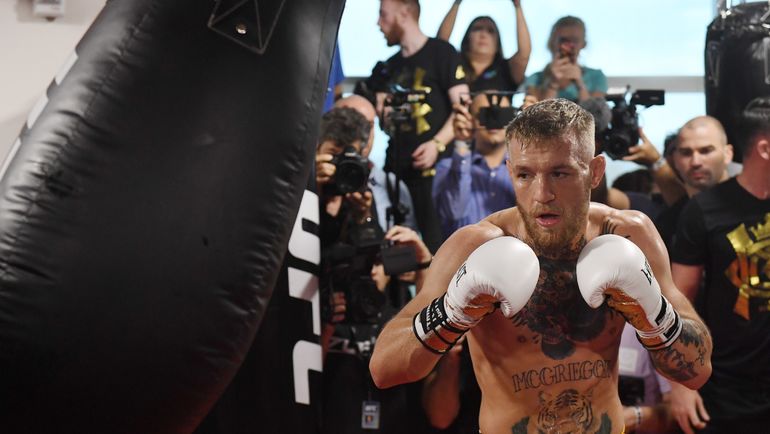 На подготовку звезд уровня Коннора МАКГРЕГОРА тратятся очень крупные суммы. Фото AFP На подготовку звезд уровня Коннора МАКГРЕГОРА тратятся очень крупные суммы. Фото AFP