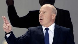 Майк КИНЭН.