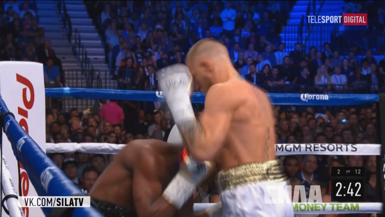 Конор Макгрегор не раз бил Флойда Мейвезера по затылку. Конор Макгрегор не раз бил Флойда Мейвезера по затылку.