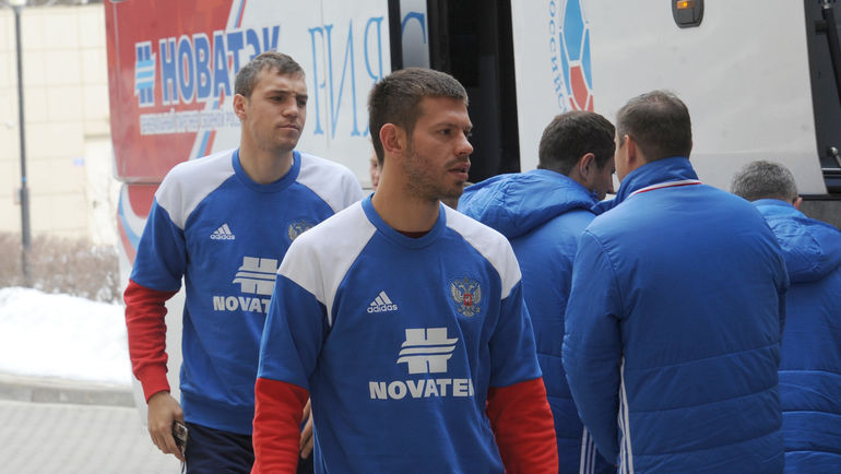 Артем ДЗЮБА (слева) и Федор СМОЛОВ. Фото Алексей ИВАНОВ Артем ДЗЮБА (слева) и Федор СМОЛОВ. Фото Алексей ИВАНОВ