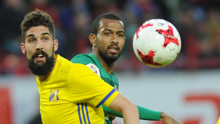 Миха МЕВЛЯ (слева). Фото Алексей ИВАНОВ Миха МЕВЛЯ (слева). Фото Алексей ИВАНОВ