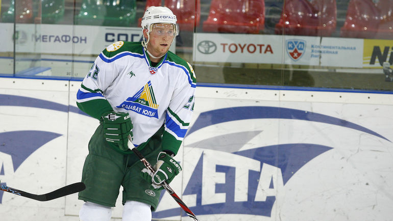 Дмитрий ТАРАТУХИН. Фото Алексей ИВАНОВ Дмитрий ТАРАТУХИН. Фото Алексей ИВАНОВ