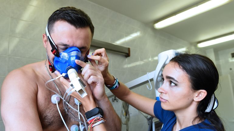 Станислав ЧИСТОВ (слева). Фото Владимир БЕЗЗУБОВ, photo.khl.ru Станислав ЧИСТОВ (слева). Фото Владимир БЕЗЗУБОВ, photo.khl.ru