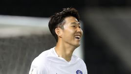 СОН ХЫН МИН – лидер сборной Кореи.