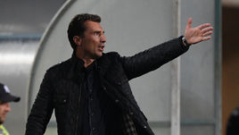 Григорян читает стихи. Про детей и душу