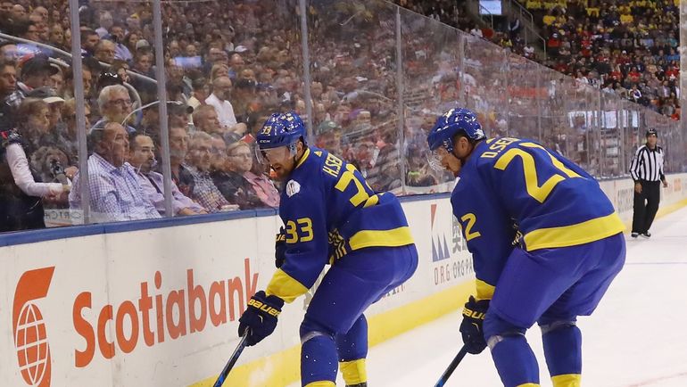 2016 год. Хенрик СЕДИН (слева) и Даниэль СЕДИН в составе сборной Швеции на Кубке мира. Фото AFP 2016 год. Хенрик СЕДИН (слева) и Даниэль СЕДИН в составе сборной Швеции на Кубке мира. Фото AFP