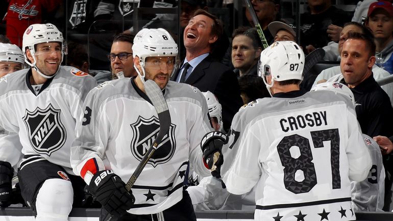 Александр ОВЕЧКИН и Сидни КРОСБИ. Фото AFP Александр ОВЕЧКИН и Сидни КРОСБИ. Фото AFP