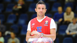 Зоран ТОШИЧ.