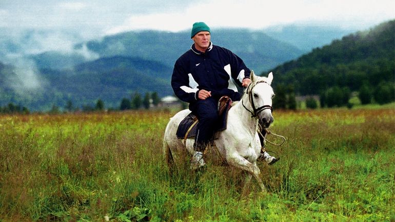 Александр КАРЕЛИН. Фото Андрей ГОЛОВАНОВ и Сергей КИВРИН Александр КАРЕЛИН. Фото Андрей ГОЛОВАНОВ и Сергей КИВРИН