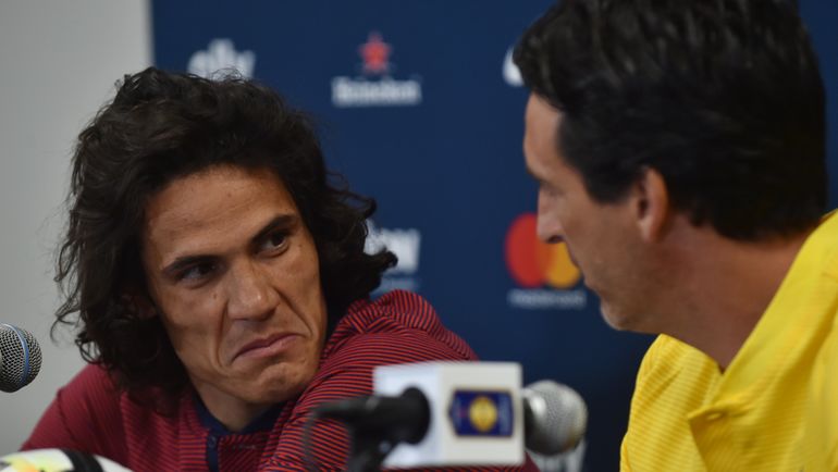 Эдинсон КАВАНИ и Унаи ЭМЕРИ. Фото AFP Эдинсон КАВАНИ и Унаи ЭМЕРИ. Фото AFP