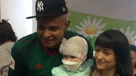 Вчера. Национальный центр детской онкологии им. Рогачева. Ари с детьми.