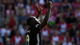 "МЮ" и "Ливерпуль" побеждают перед приездом в Москву, Дортмунд на вершине бундеслиги