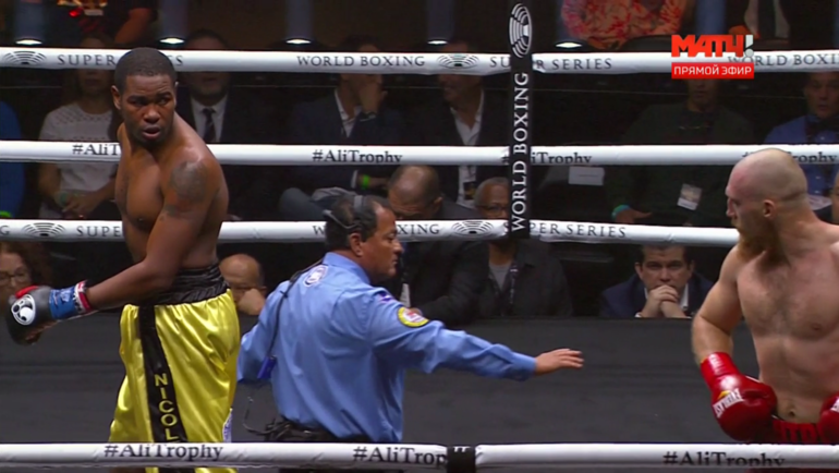 Момент боя Кудряшов - Дортикос. Момент боя Кудряшов - Дортикос.